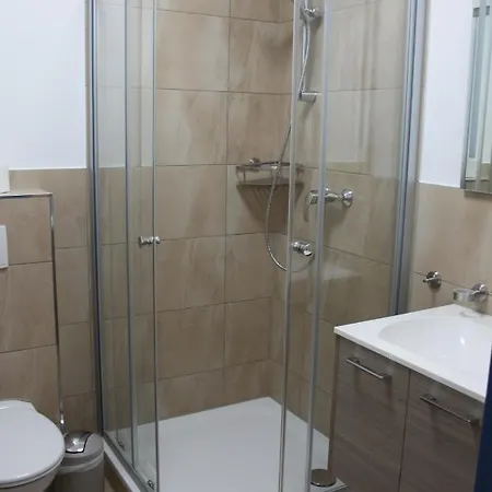 Landpension Adebar 2*